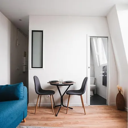 D'architecte Design Proche Paris * فَنسين