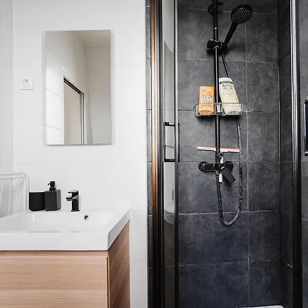 D'architecte Design Proche Paris * فَنسين